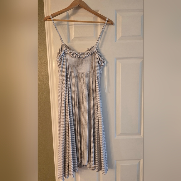 Striped Button-Down Sundress - Picture 4 of 6